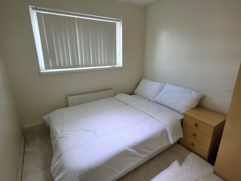 Room Rectory Grove in Birmingham