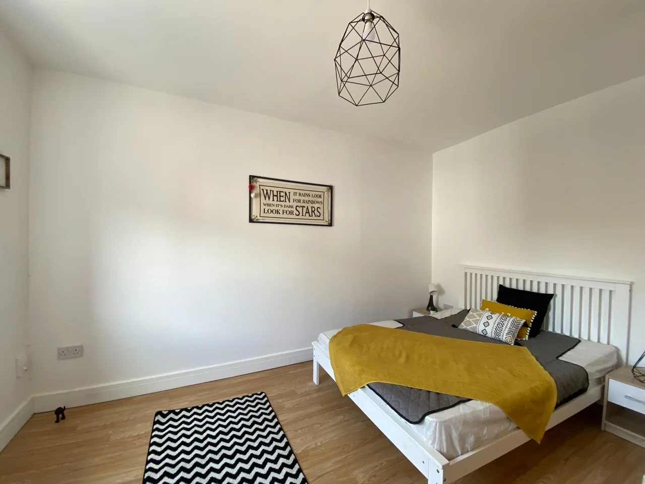 Flat Dartford Road in Leicester