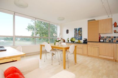 Flat Vanbrugh Park in London