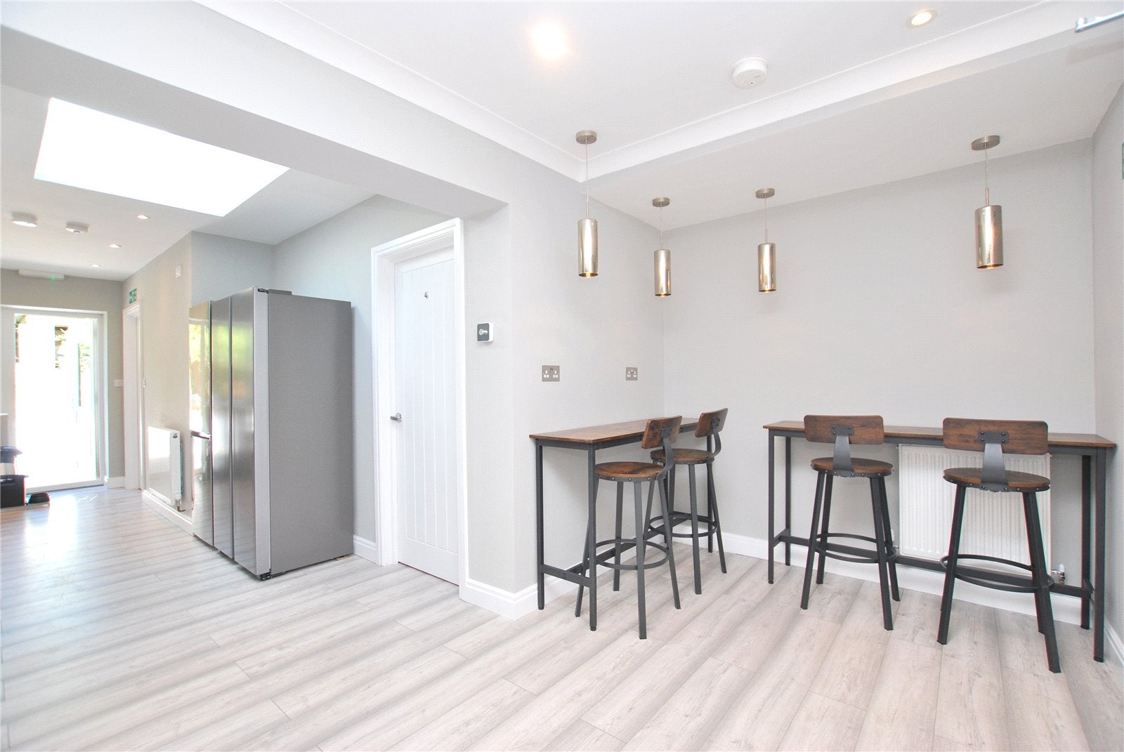 Room Southway in Guildford