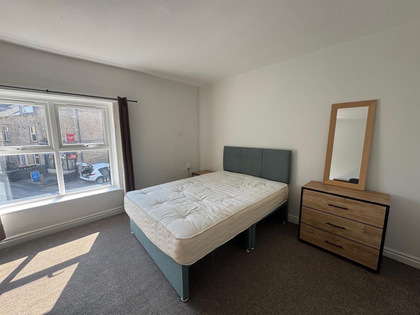 Room Borrowdale Road in Lancaster