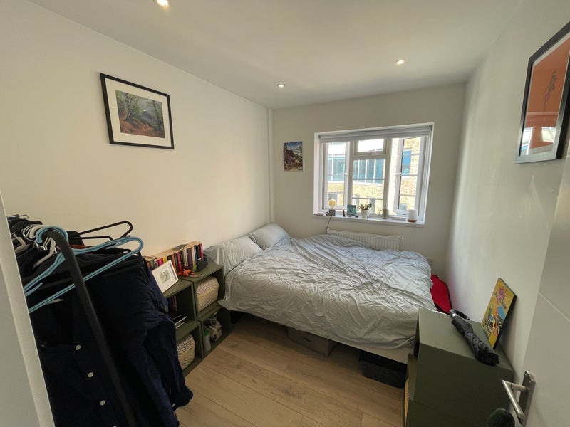 Room Upper Street in Greater London