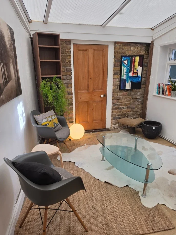 Flat Stockwell Green in Greater London