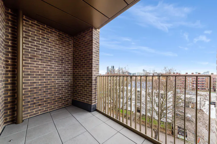 Flat Kennington Lane in Greater London