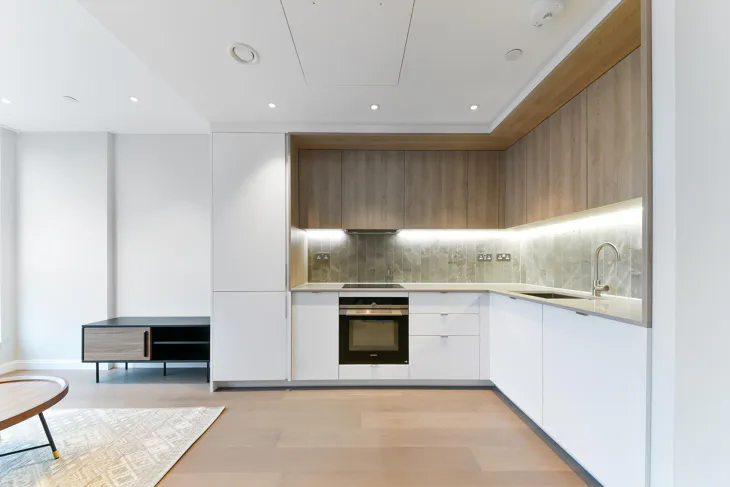 Flat Kennington Lane in Greater London