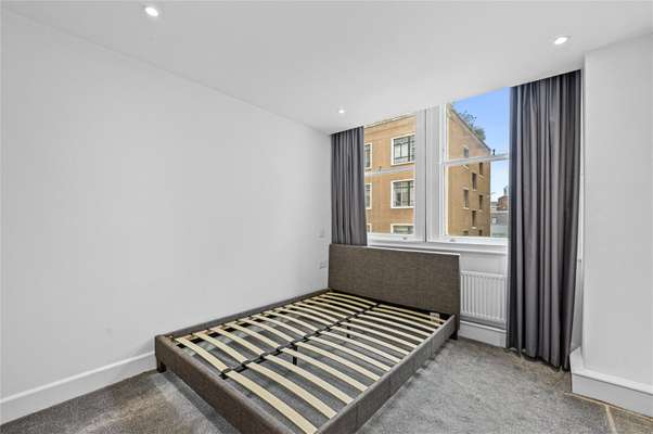 Flat Minories in City of London