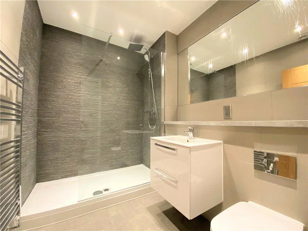 Flat West Orchard Way in Coventry