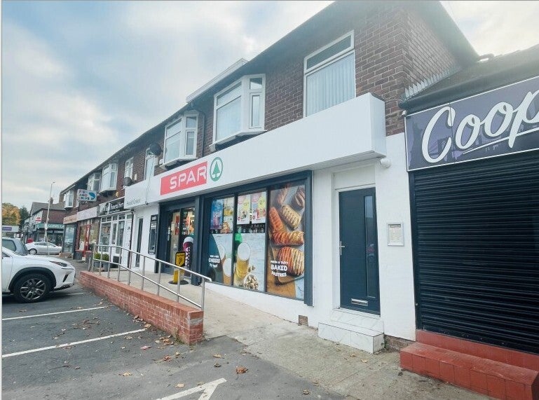 Flat Wilmslow Road in Stockport