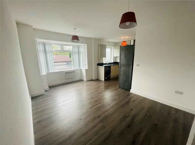 Flat Wilmslow Road in Stockport