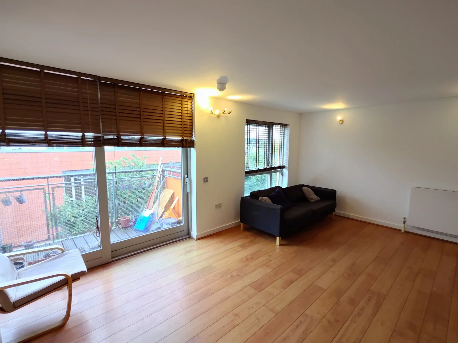 Flat West Parkside in Greater London