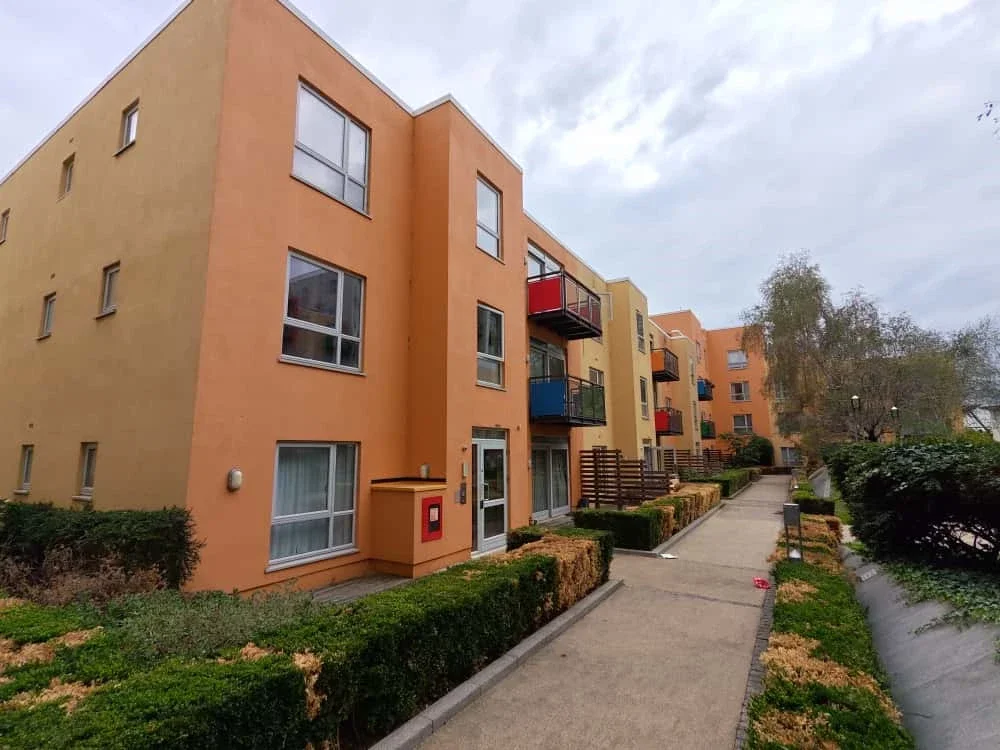 Flat West Parkside in Greater London
