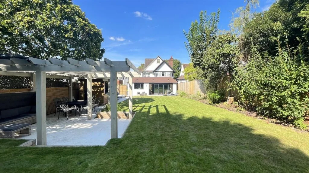 House Chiltern Road in Greater London