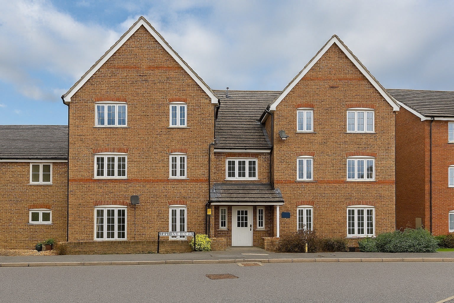 Flat Neville Duke Way in Chichester