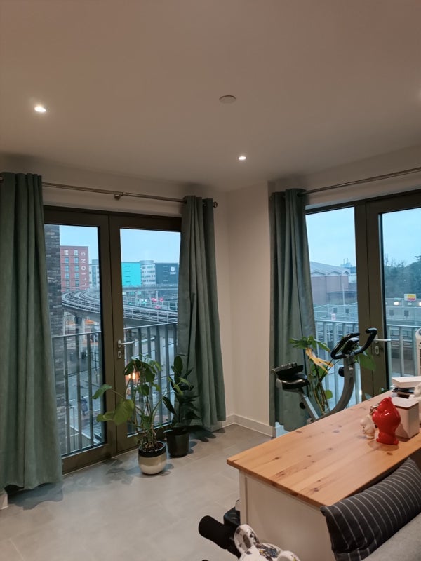 Room Atlantis Avenue in Greater London