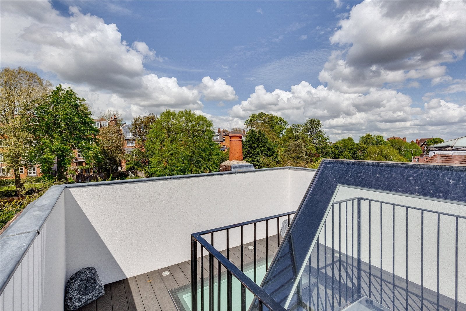 Flat Wedderburn Road in Greater London