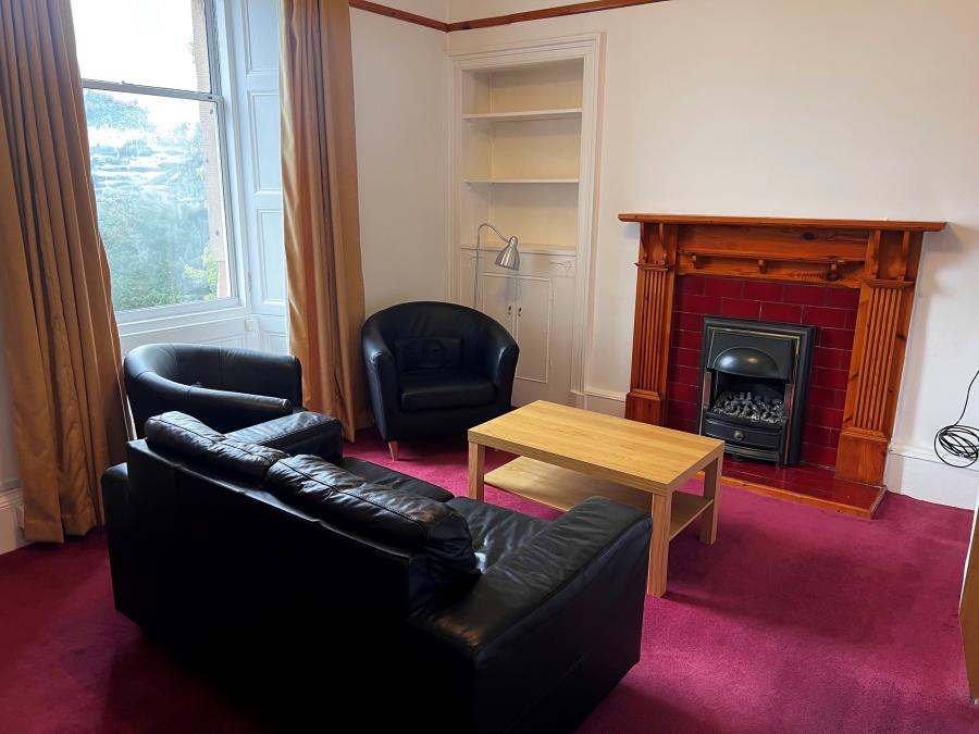 Flat Saxe-Coburg Street in City of Edinburgh