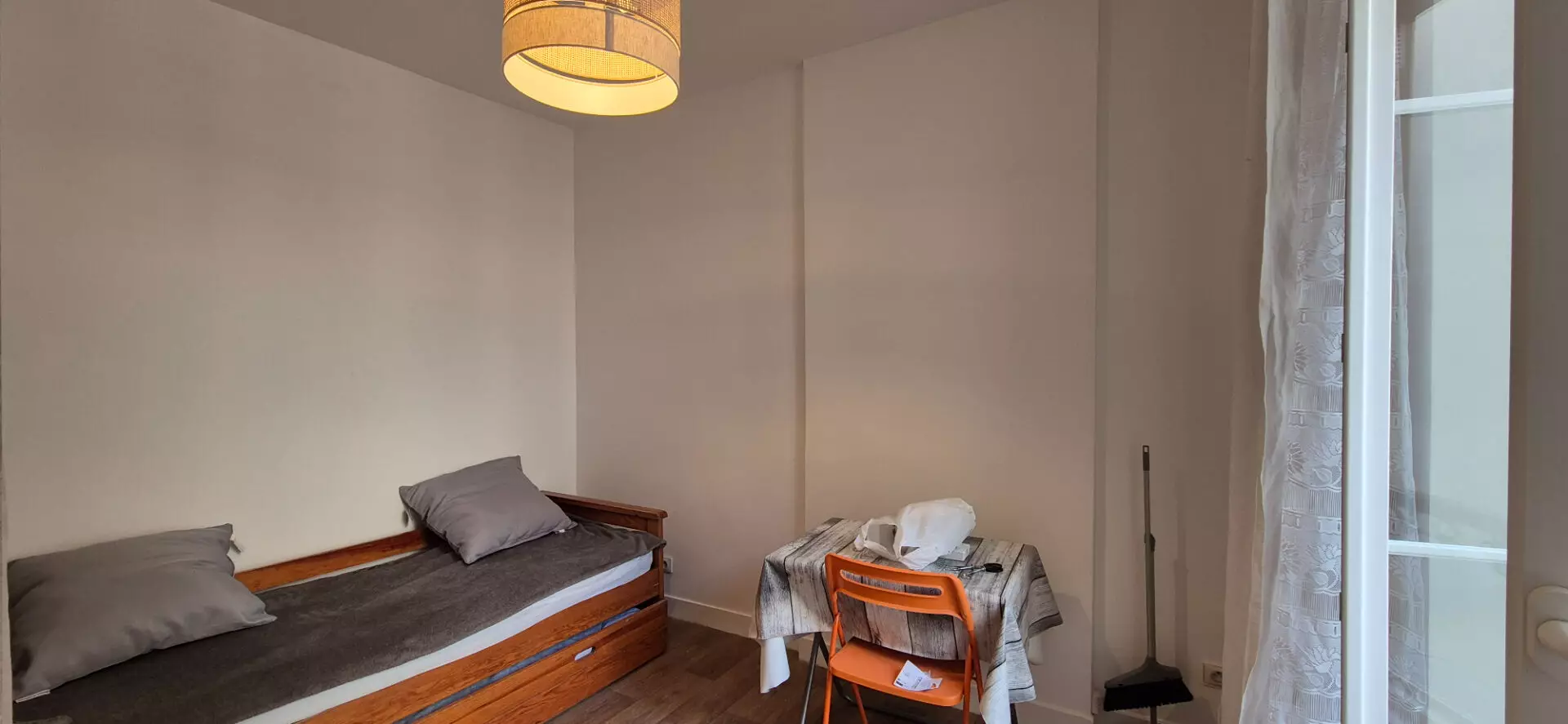 Flat Rue Saint-Lazare in Paris