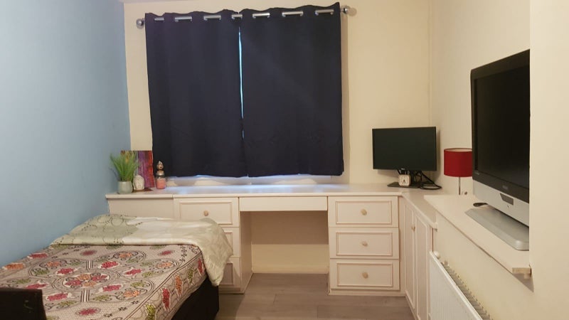 Room Latchetts Shaw in Basildon