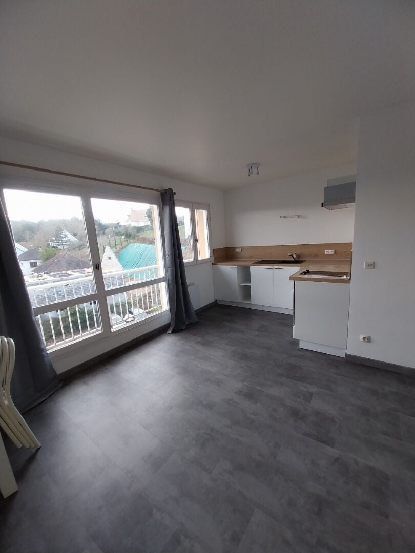 Flat Rue du Faubourg Saint-Léger in Évreux