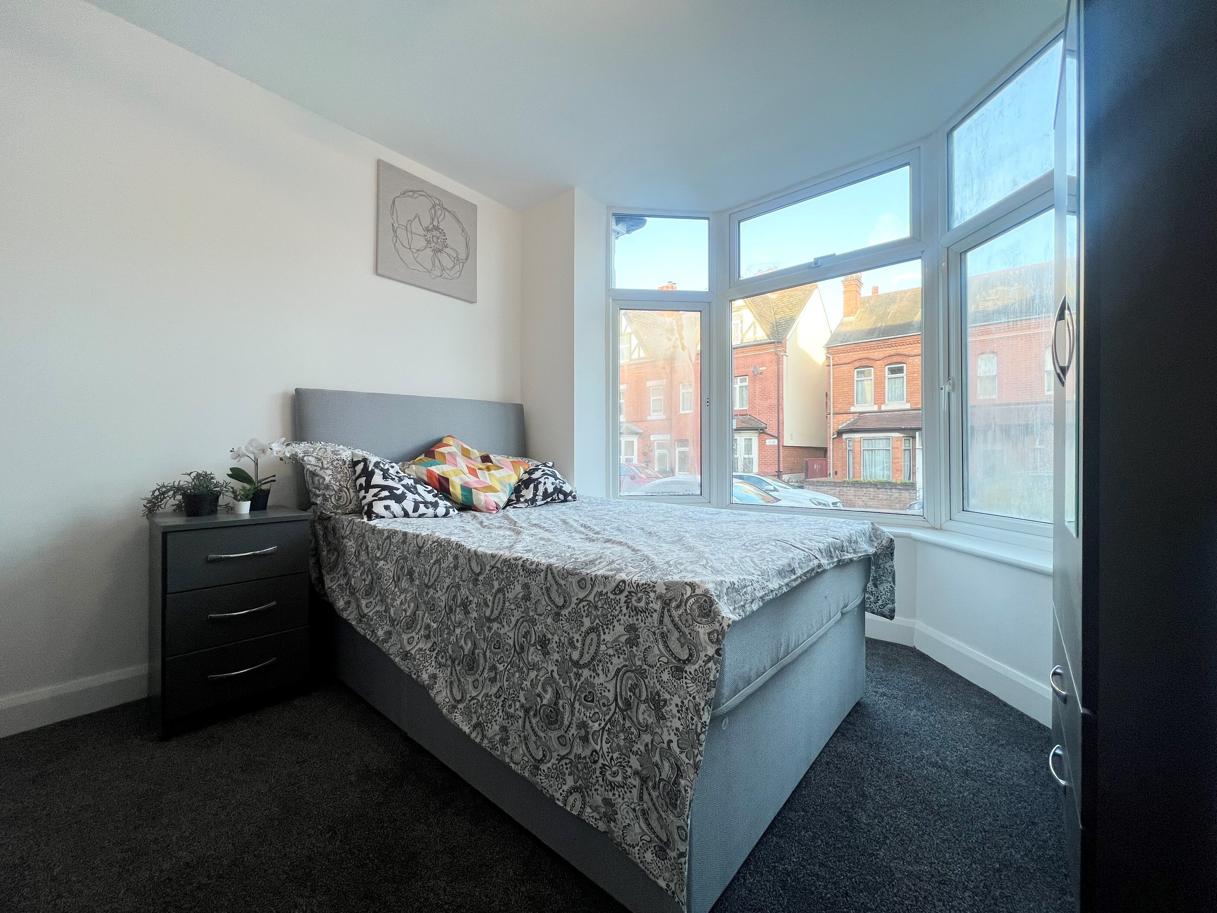 Room Other Road in Redditch