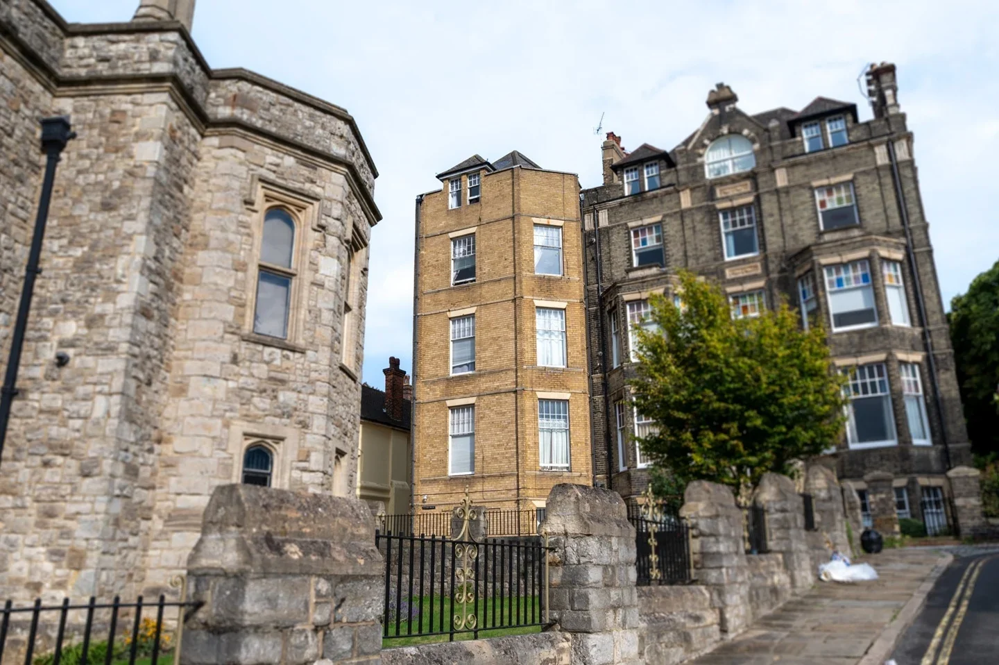 Flat Castle Hill Court in Rochester