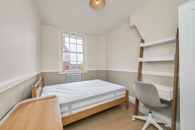 Room Rodney Road in Greater London