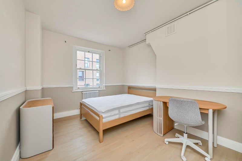 Room Rodney Road in Greater London
