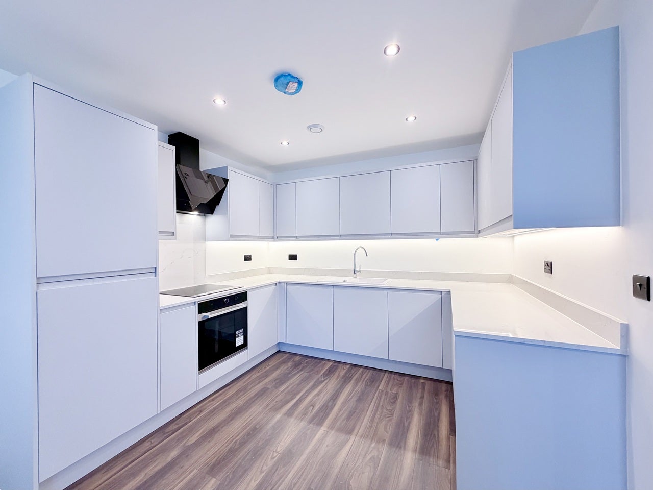 Flat Harrow Road in City of Westminster
