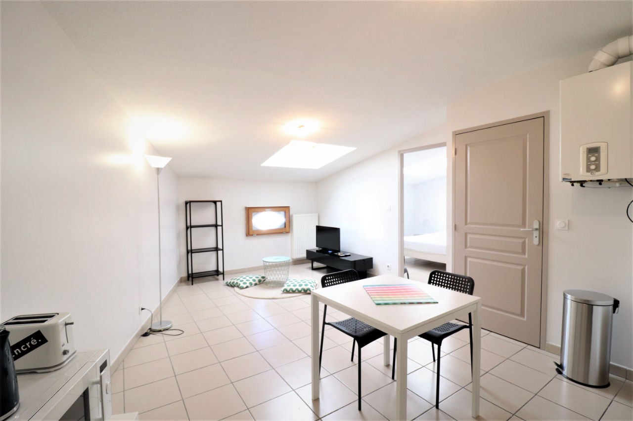 Flat Rue du Docteur Laurent Camboulives in Albi