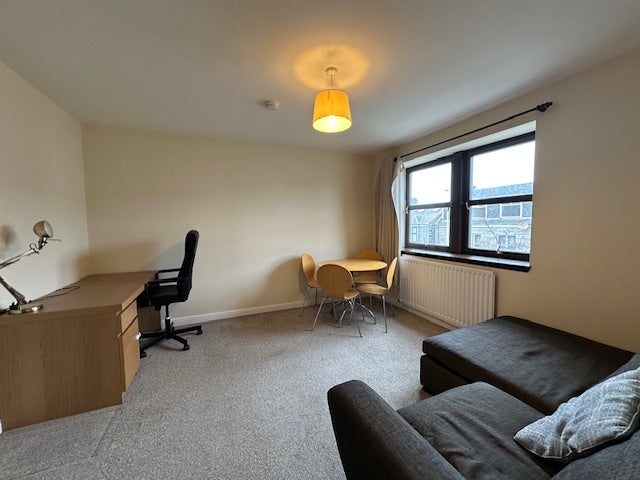 Flat Union Grove in Aberdeen City