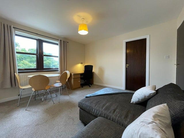 Flat Union Grove in Aberdeen City