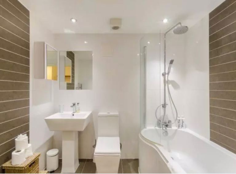 Flat Willesden Lane in Greater London