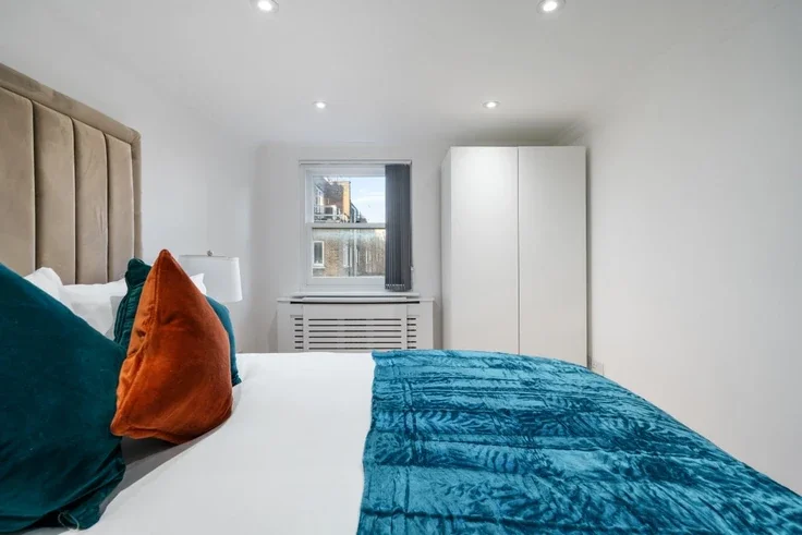 Flat Westbourne Terrace in City of Westminster