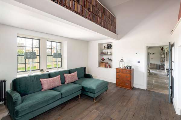 House Bath Road in Monkton Farleigh