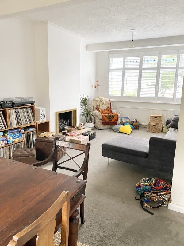 Room Bradley Road in Greater London