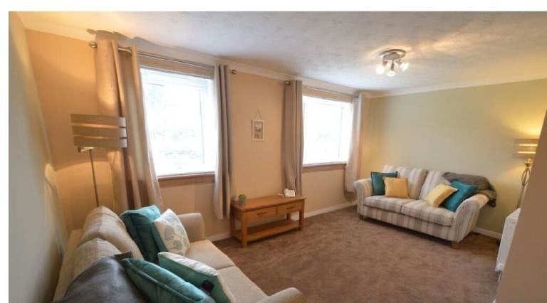 Flat Fortingall Place in Glasgow