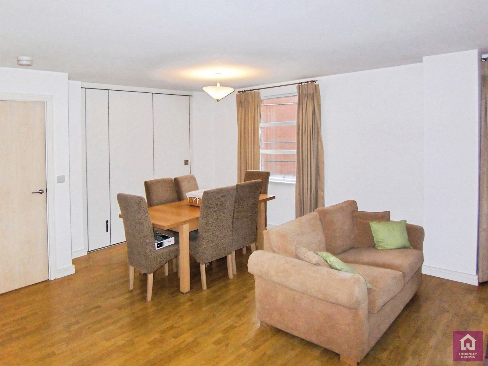 Flat Lower Ormond Street in Manchester