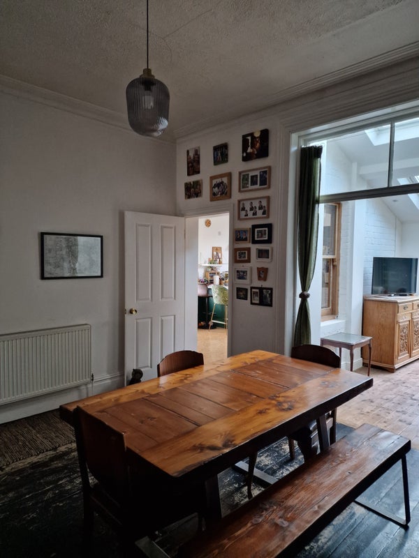 Room Seymour Avenue in Bristol