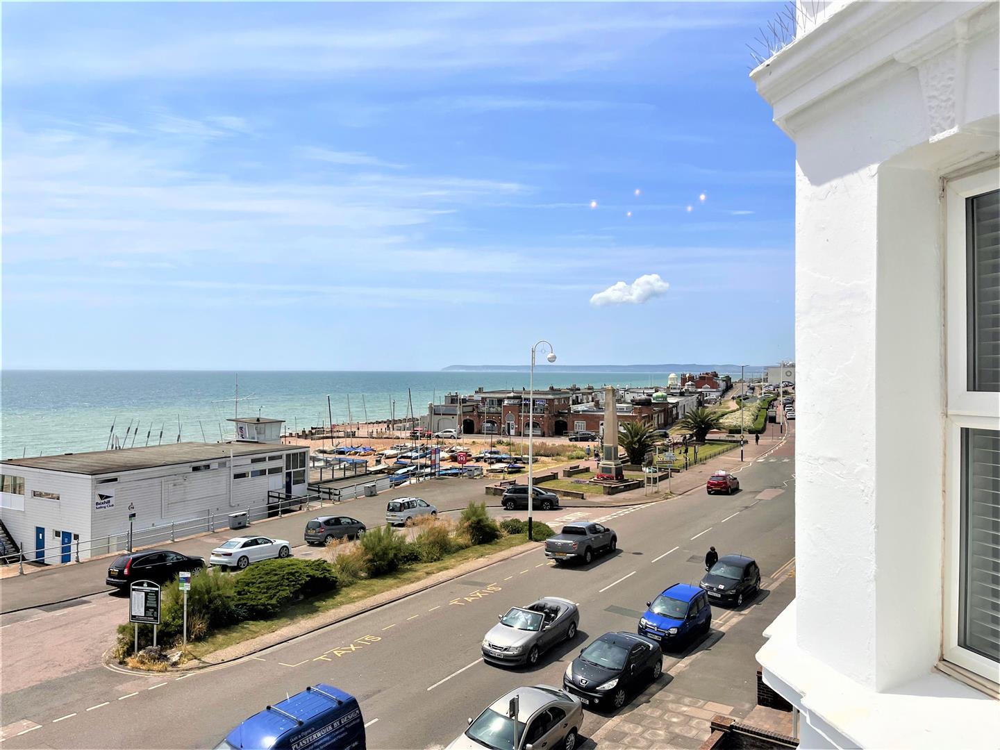 Flat De La Warr Parade in Rother