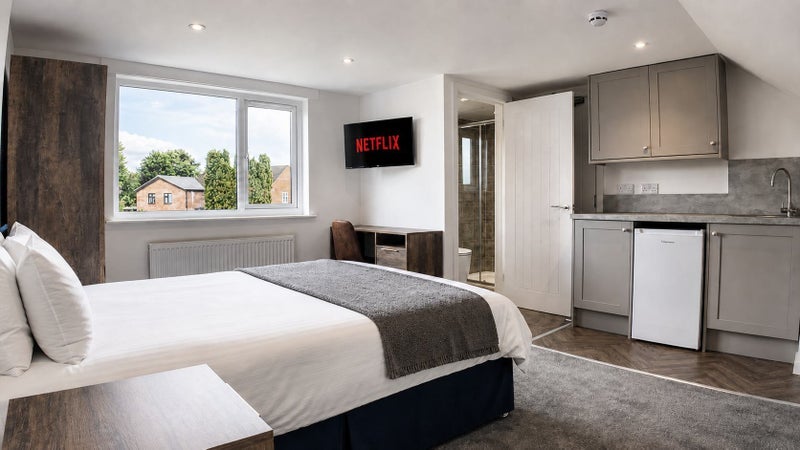 Room Norton Hill Drive in Coventry