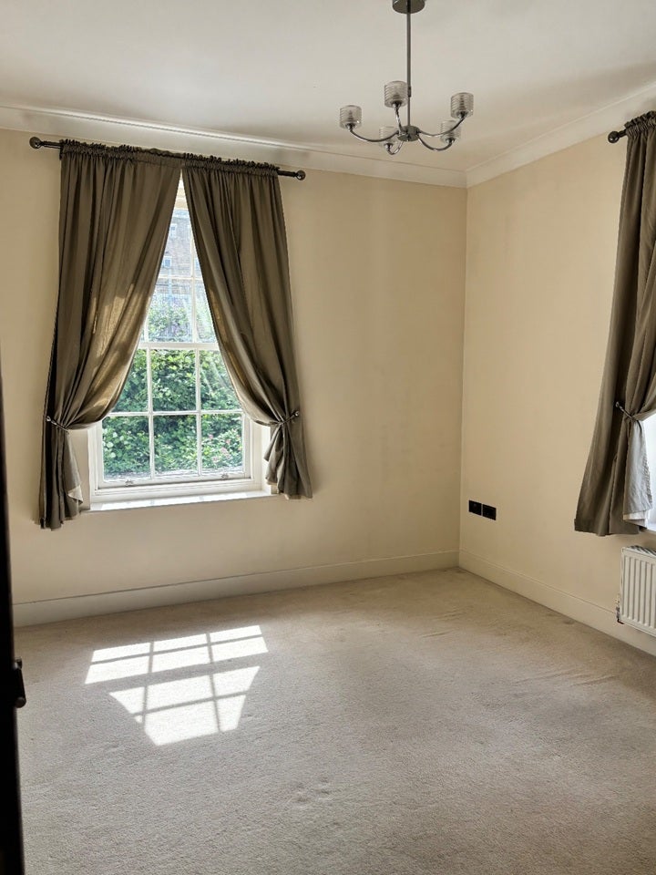 Flat Honor Oak Rise in Greater London