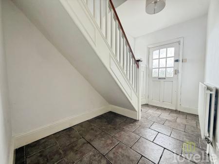 Flat Ollerton Road in Bassetlaw