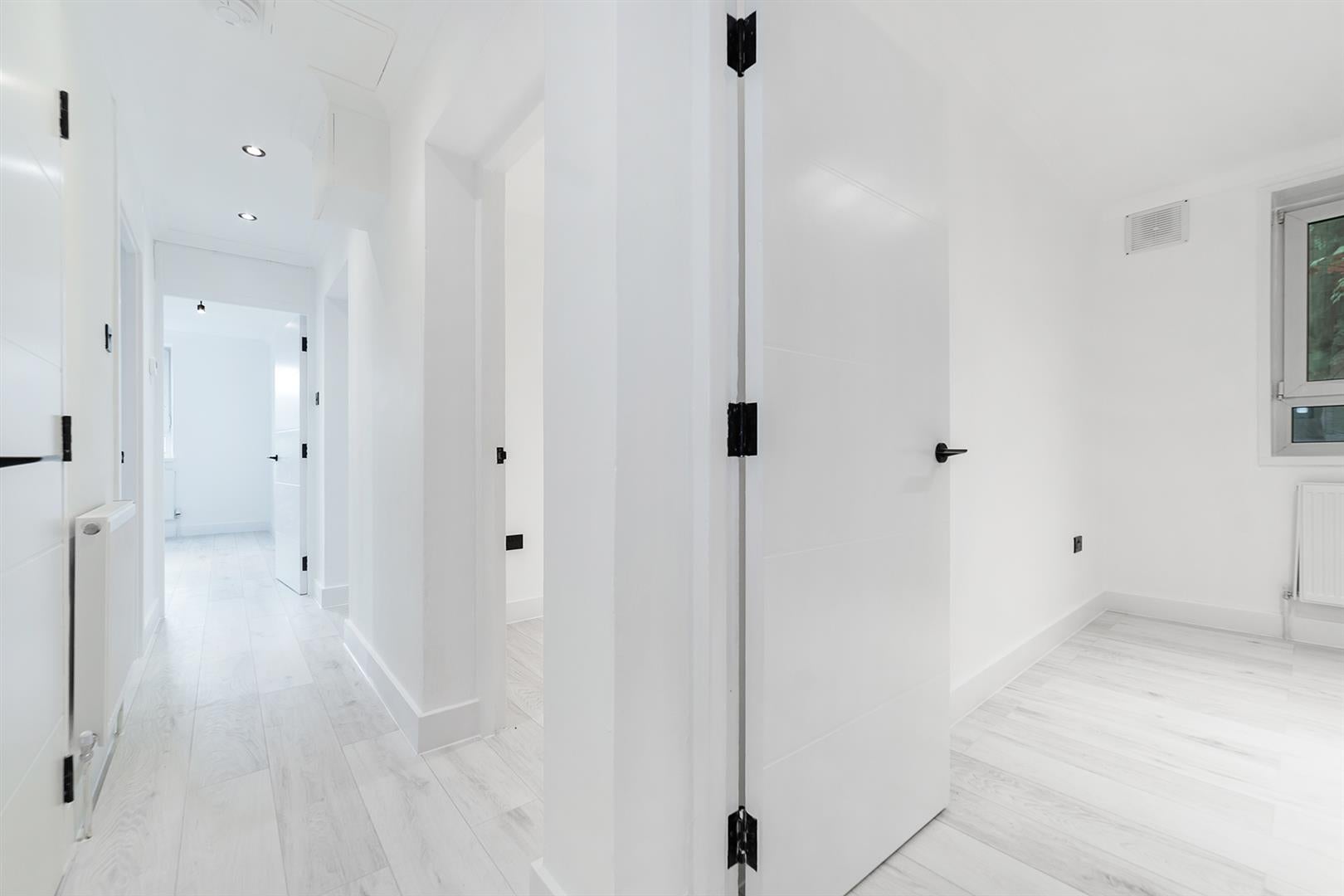 Flat Hendre Road in Greater London