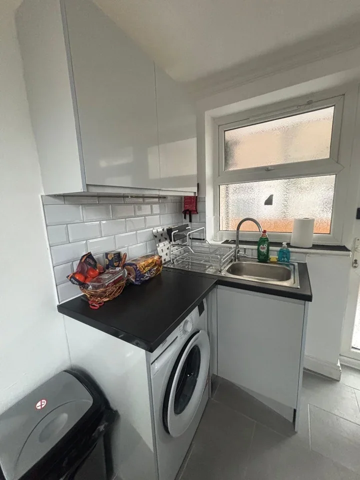 Flat Everton Drive in Greater London