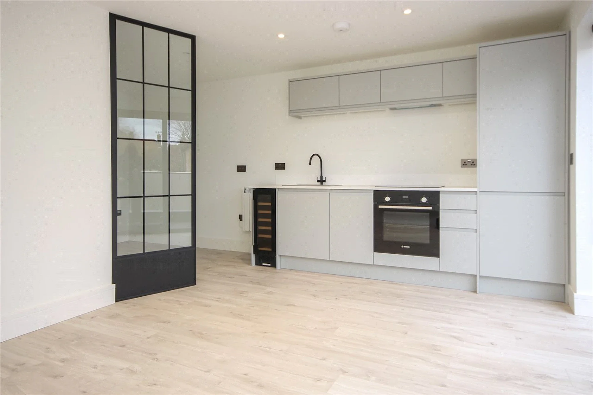Flat Hatfield Road in St Albans