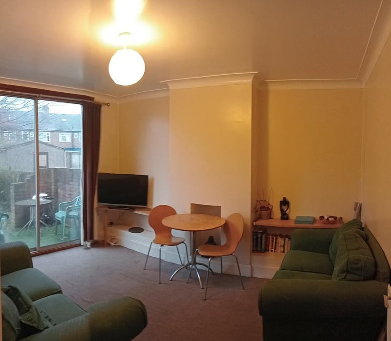 Room Harold Road in Greater London