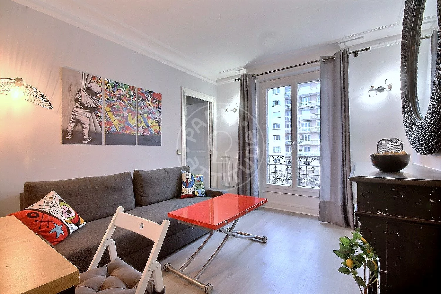 Flat Rue Rouvet in Paris