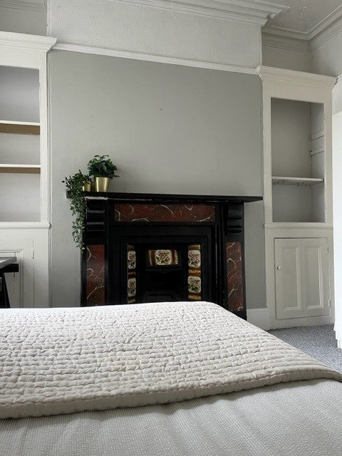 Room Beaumont Road in Plymouth