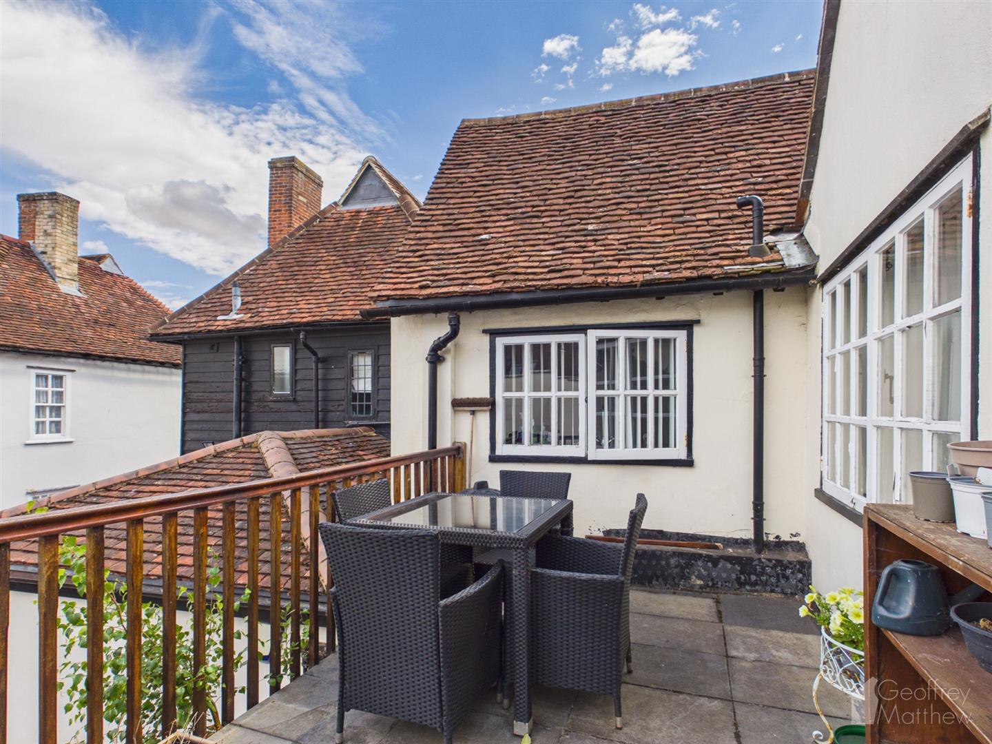 Flat Knight Street in East Hertfordshire