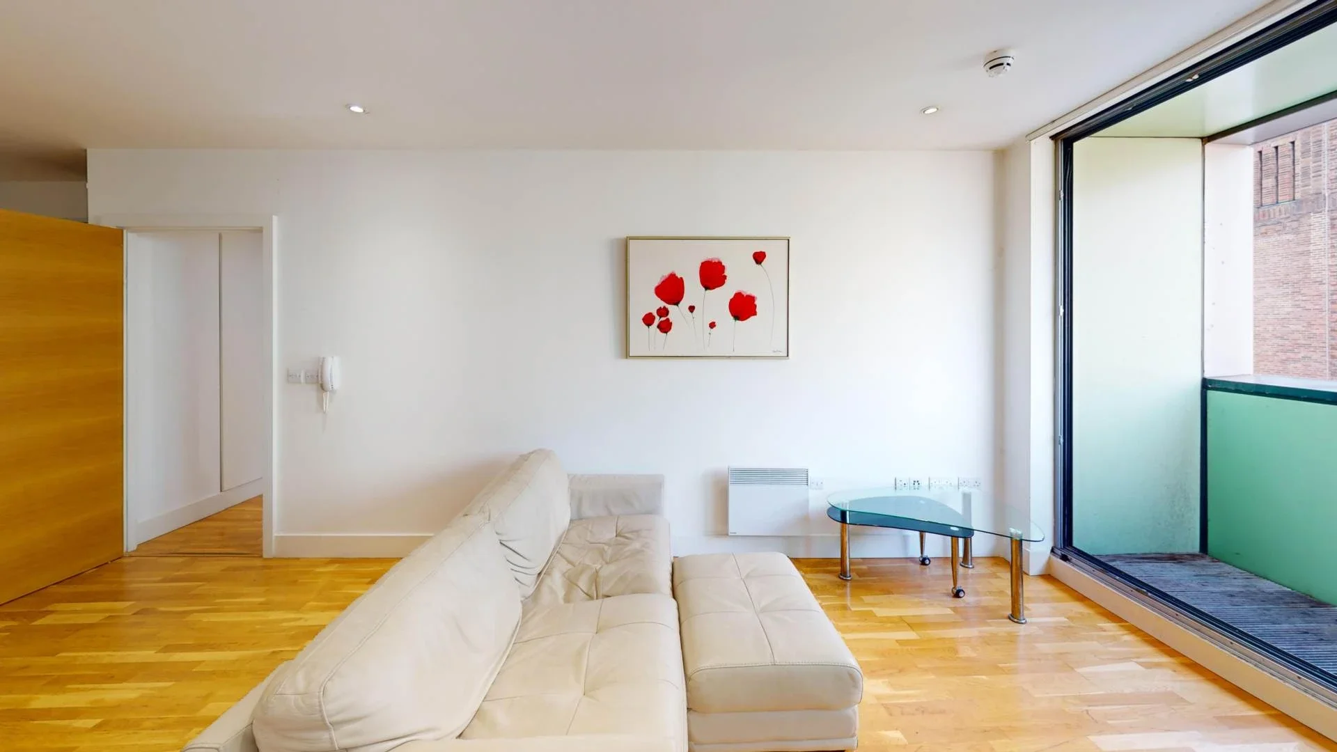 Flat Rumford Place in Liverpool